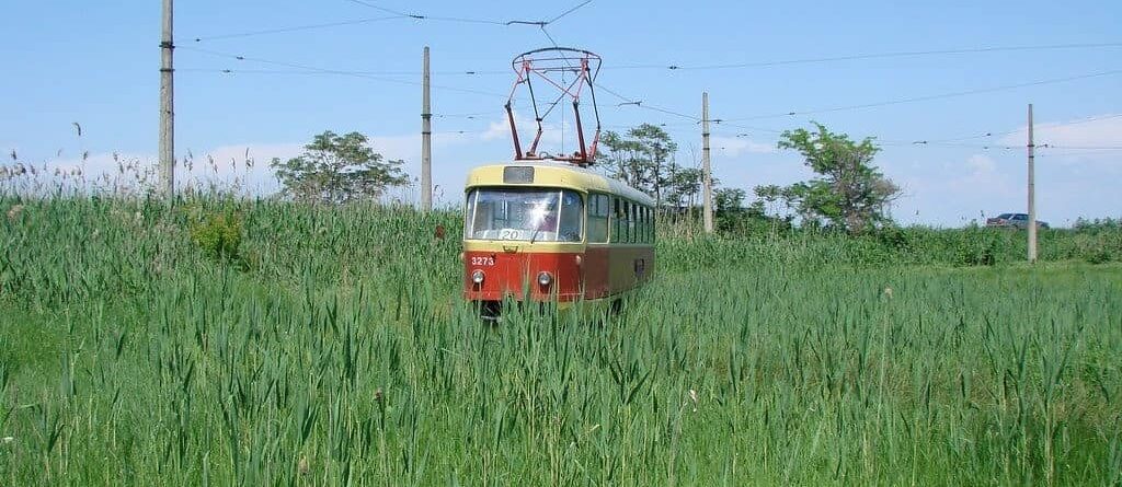 #tramway 

#straßenbahn #tramways #tram #summer #landscape  #tramwaystation #tra…
