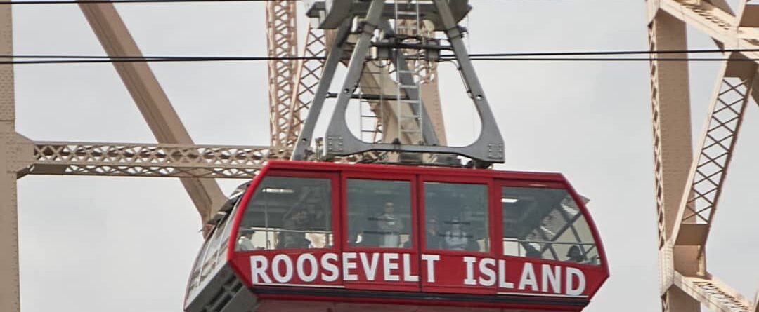 Roosevelt Island Team

#rooseveltislandtramway #newyork #manhattan #nyc #raw_new…
