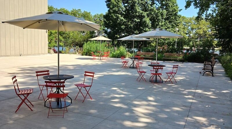 Roosevelt Islander Online: New Summer Outdoor Seating Area With Shade Umbrellas For Residents And Visitors To Enjoy At The NY Public Library Roosevelt Island Branch Plaza
